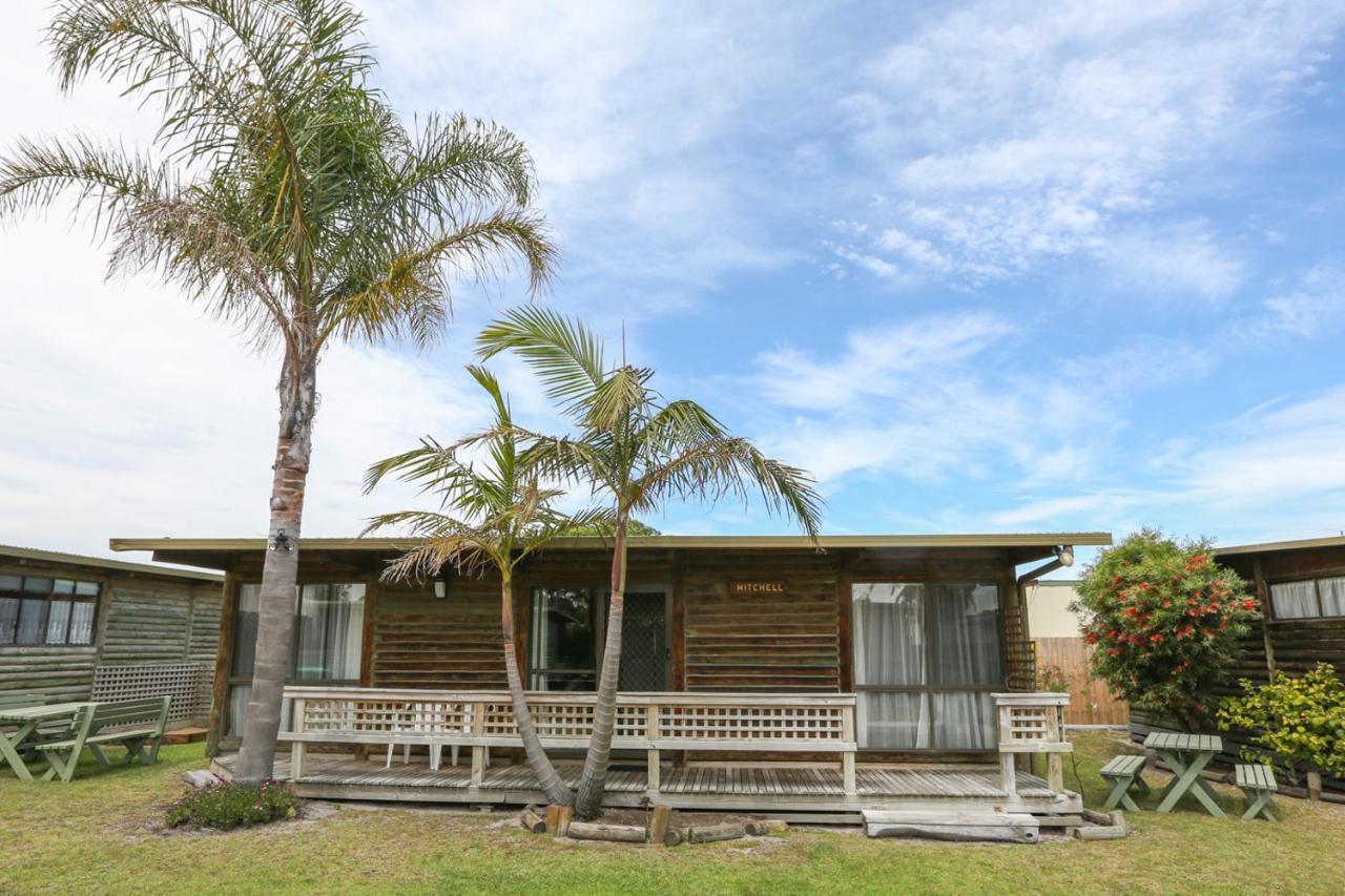 לייקס אינטרנס Lazy Acre Log Cabins מראה חיצוני תמונה