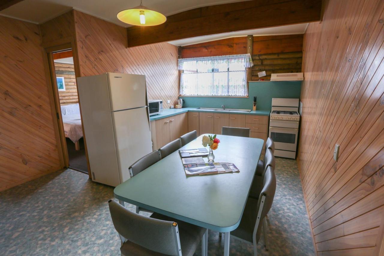 לייקס אינטרנס Lazy Acre Log Cabins מראה חיצוני תמונה