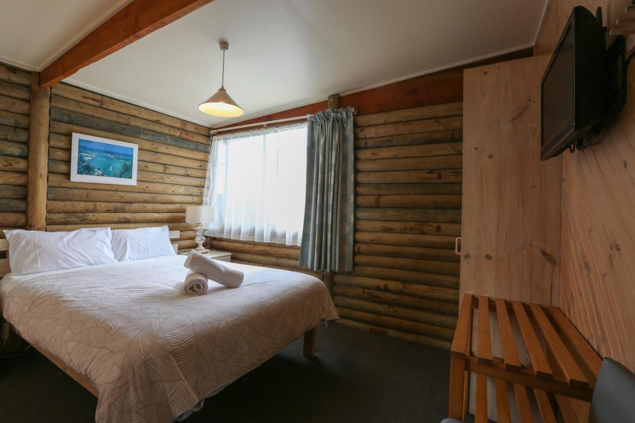 לייקס אינטרנס Lazy Acre Log Cabins מראה חיצוני תמונה