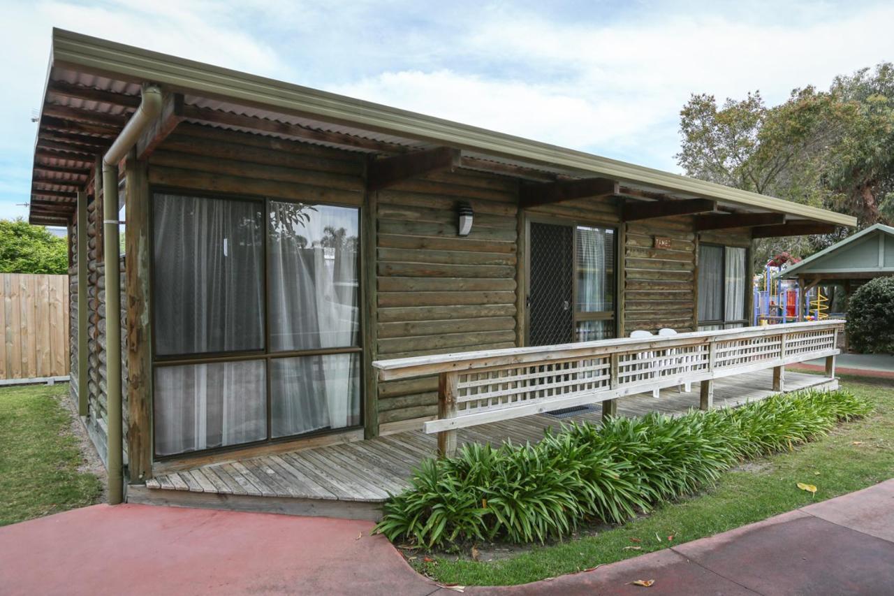 לייקס אינטרנס Lazy Acre Log Cabins חדר תמונה